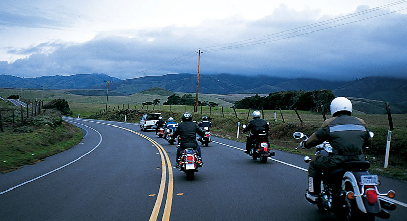 Motorcycle-Group-Riding.jpg
